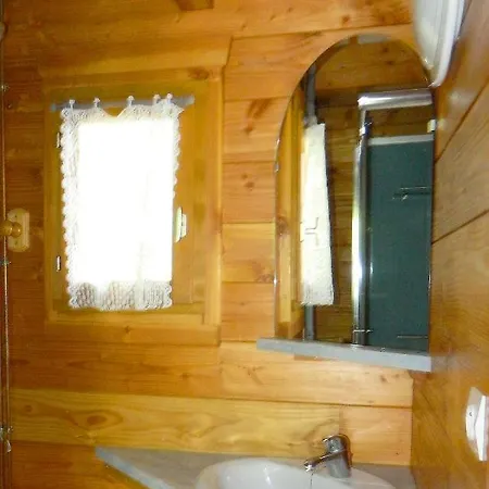 Camping Les 7laux * Theys